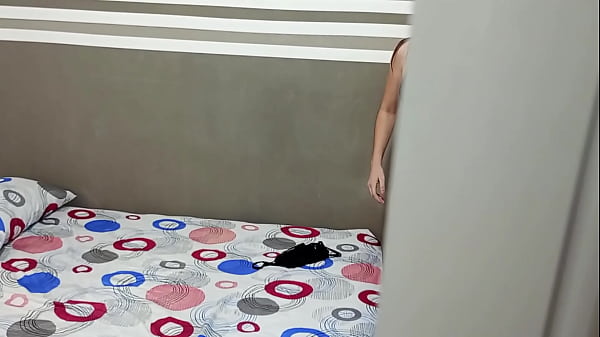 Una dura follada con mi hermanastra antes de irme a jugar futbol.