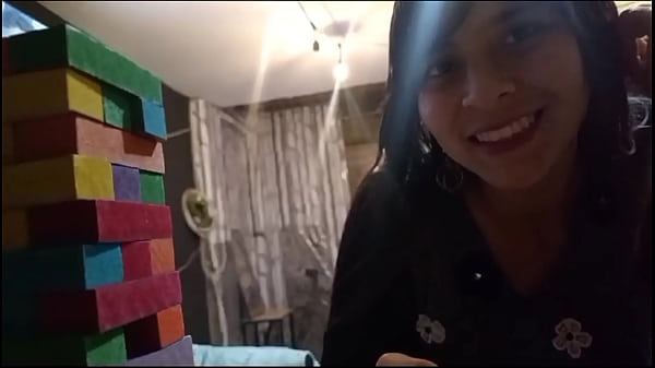 Hago a mi amiga subir la escalera y le vi su hilo mientras la llevo a comer para luego atorarla en su propio cuarto de semen.  ¿VOLVEREMOS A TENER UNA CITA?